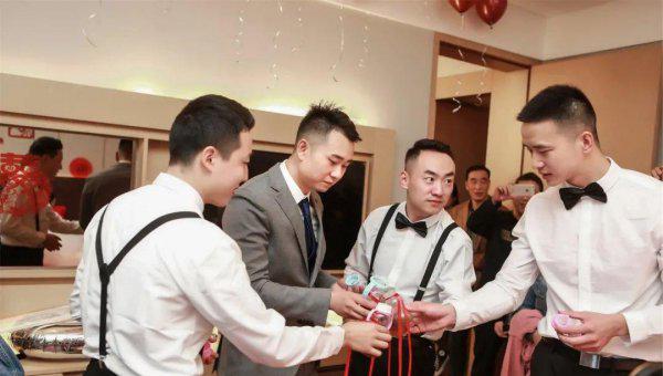 好玩不尴尬温馨的接亲游戏