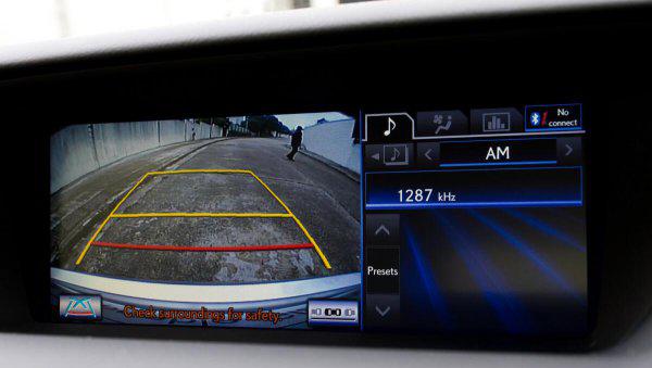 倒车方向盘左右分口诀