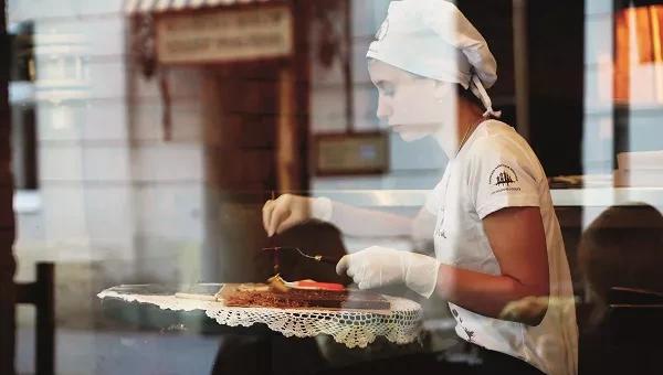 敖德萨属于哪个国家的城市