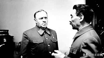 莫斯科保卫战和斯大林格勒战役相同点 哪个是转折点更关键