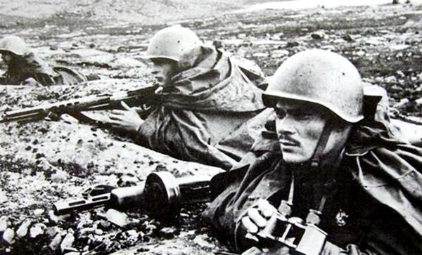 莫斯科保卫战和斯大林格勒战役相同点