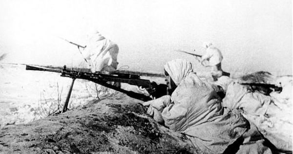 莫斯科保卫战和斯大林格勒战役相同点