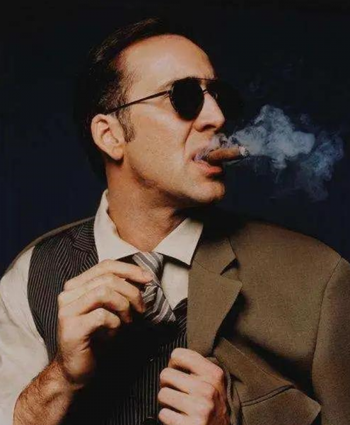 尼古拉斯凯奇怎么破的产