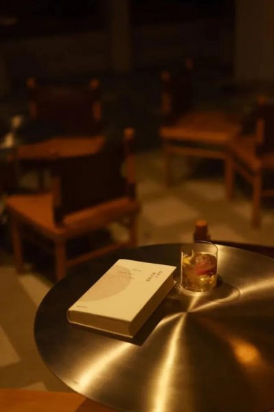 中国诗人北岛简介资料