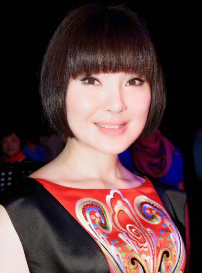 歌手陈红第一任丈夫是谁