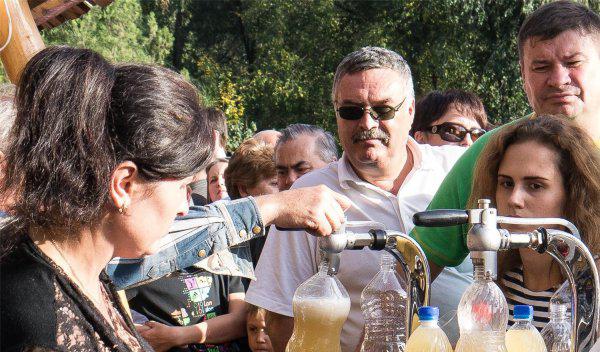 摩尔多瓦人口面积是多少