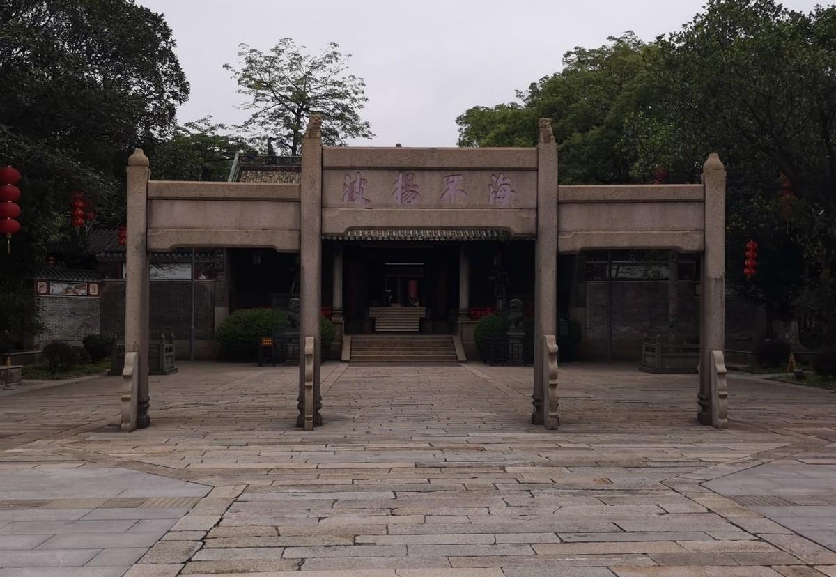 广州面积多少平方公里