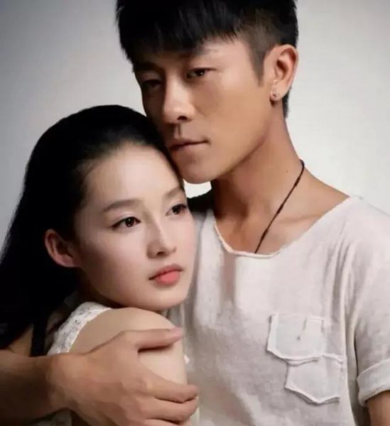 演员杨洋和谁谈过恋爱