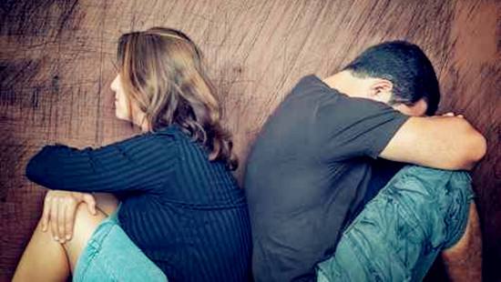 和老婆吵架一直冷战分居该怎么办