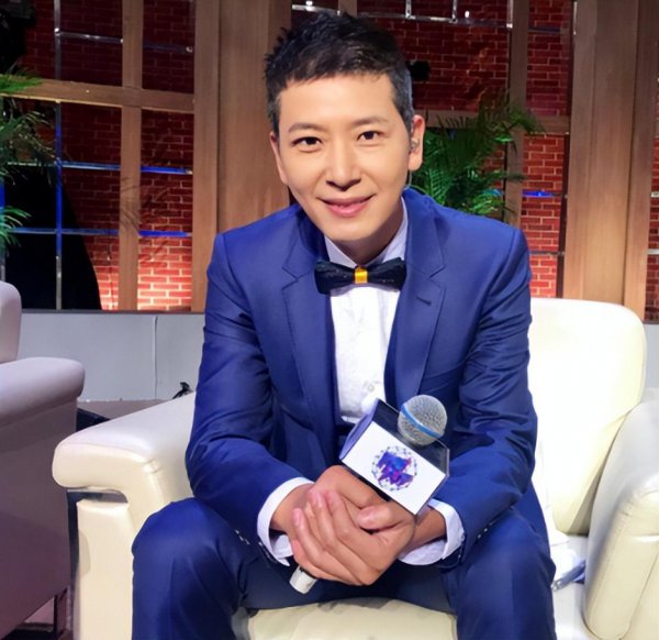 戴军的个人资料简历