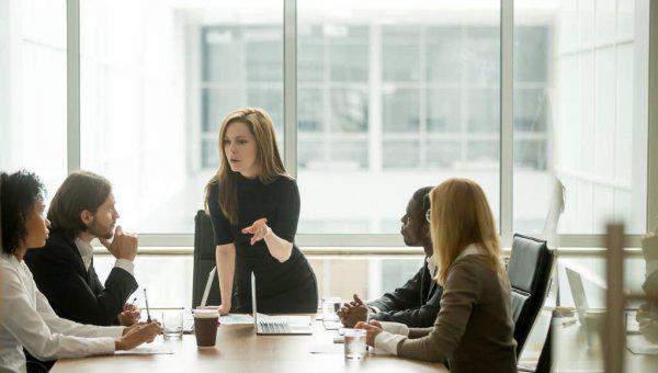 强势的女生有哪些表现