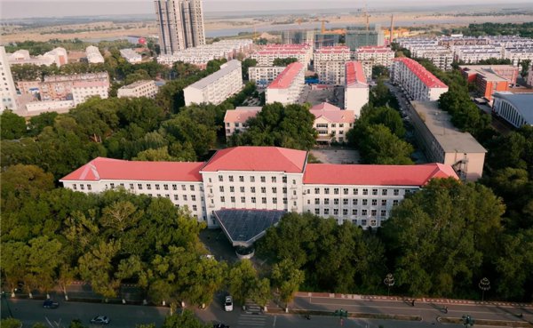 齐齐哈尔医学院是几本