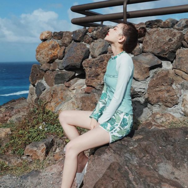 泳裤里面穿内裤吗