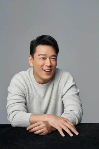 王耀庆老婆郭晏青是做什么的