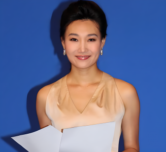 主持人李梓萌个人资料简介 新闻主播李梓萌背后的辛酸人生