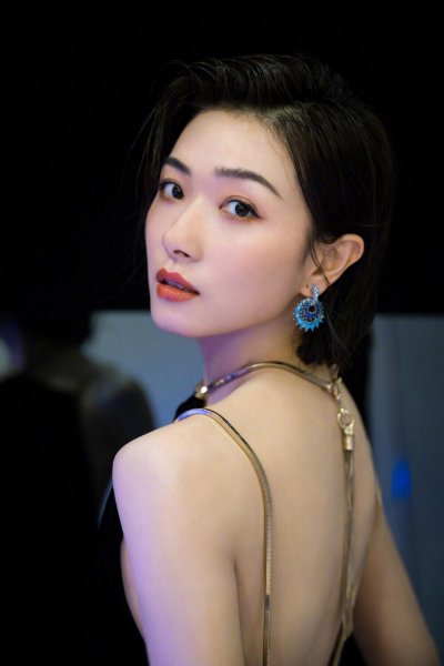 女演员万茜个人资料简介