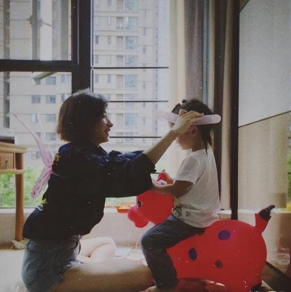 女演员万茜个人资料简介