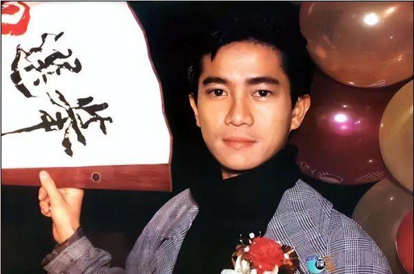 歌手陈百强个人资料简介