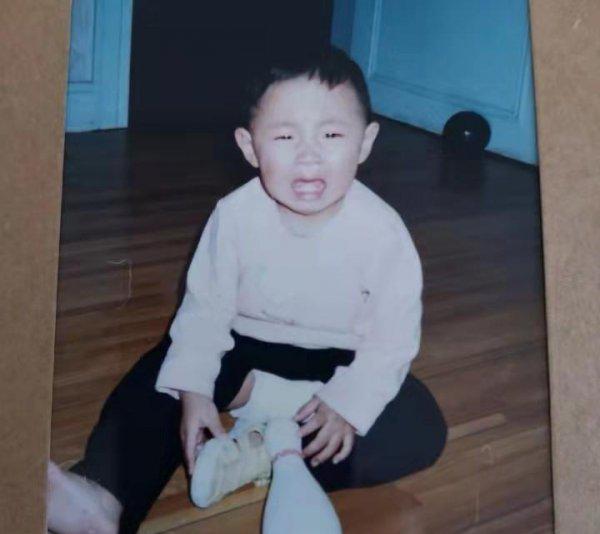 秦霄贤个人资料简介