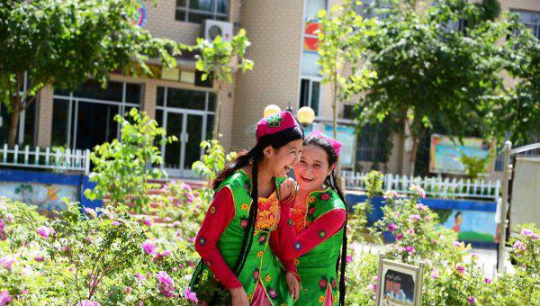 新疆晚上8点北京是几点时间