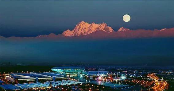 博格达峰海拔多少米