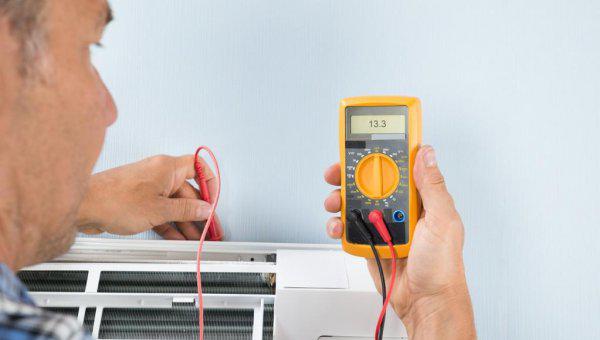 家里电压不稳怎么解决