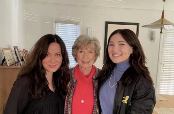 李香凝个人资料简介