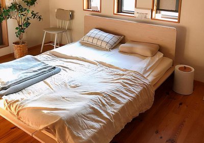 实木床买什么木材的好 如何选择结实耐用的实木床合适