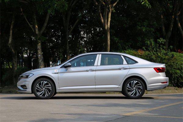 速腾和朗逸哪个车比较好