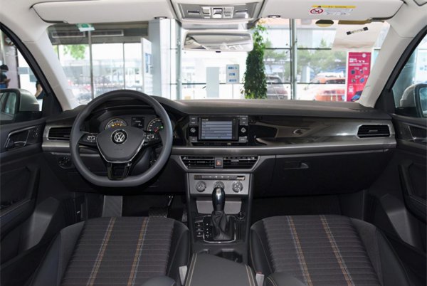 速腾和朗逸哪个车比较好