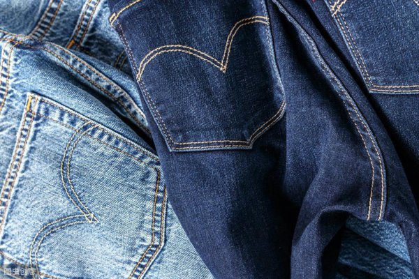 牛仔裤掉颜色有什么办法处理