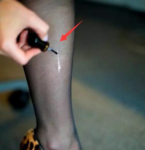 丝袜破了怎么修补好看