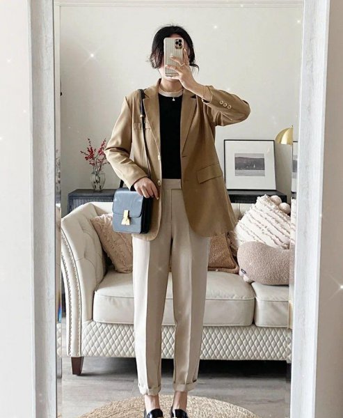 驼色显白还是显黑呢