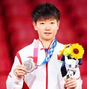 孙颖莎个人资料简介 乒乓球界小魔王孙颖莎的成长故事