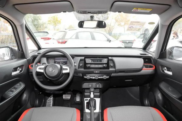 10万左右女士买什么车好