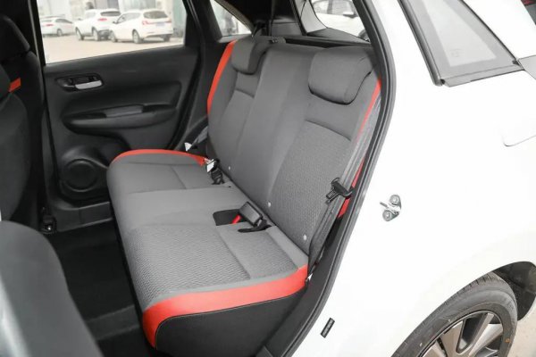 10万左右女士买什么车好