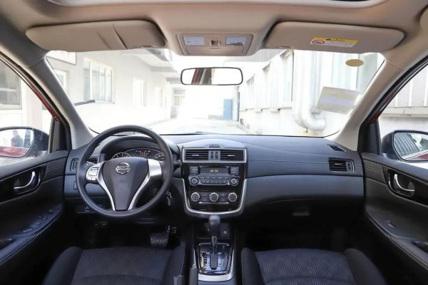 10万左右女士买什么车好