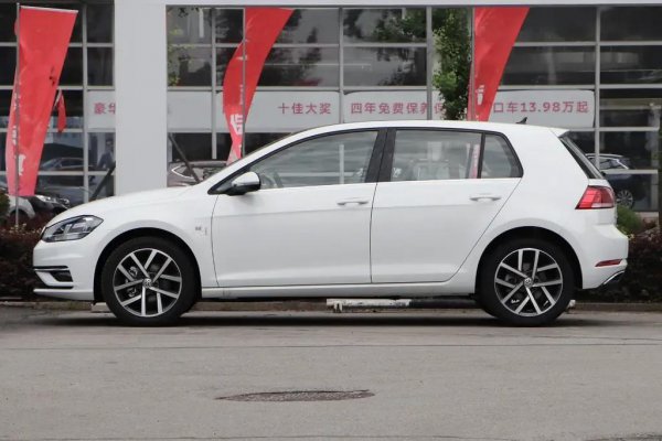 10万左右女士买什么车好