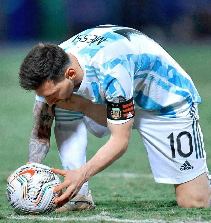 梅西是几号球衣