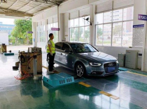 车一般多少公里的车就报废了