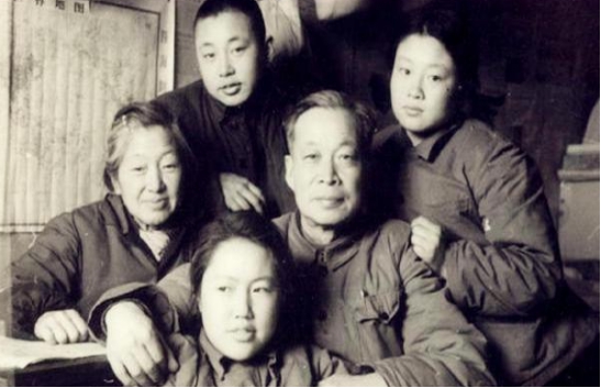 何泽慧先生是谁