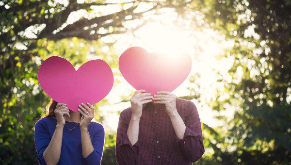 细节发现已婚男女关系不正常