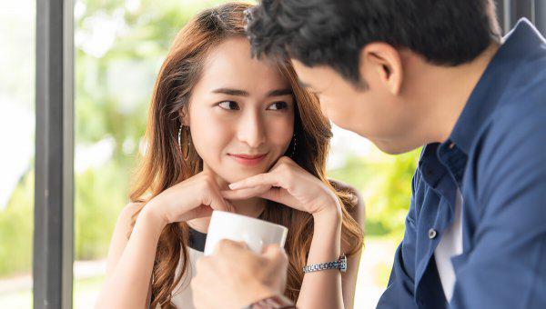 细节发现已婚男女关系不正常