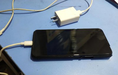 新手机第一次充电正确方法 刚买手机怎么充电电池才耐用