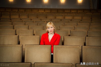 观察一个女人先看鞋子 从鞋子可以看出一个女人什么品味