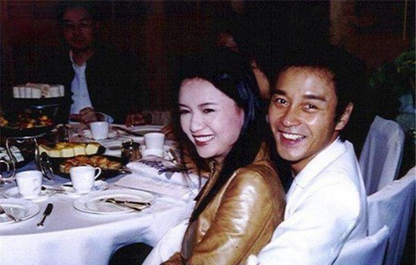 张国荣什么原因怎么走的