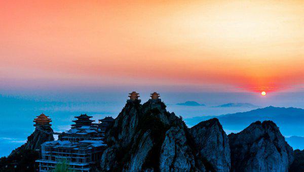 河南老君山在什么地方