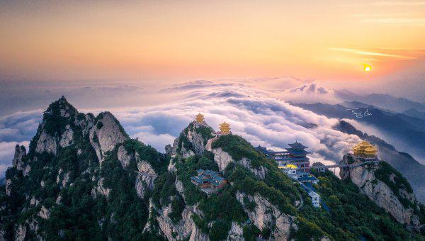 河南老君山在什么地方