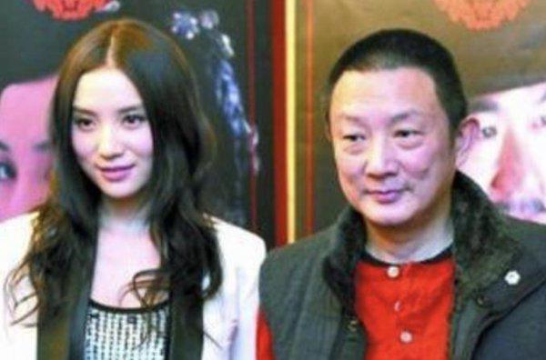 张若昀母亲是否远嫁国外了