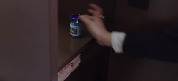 黑色灯塔乔雅为什么消失了